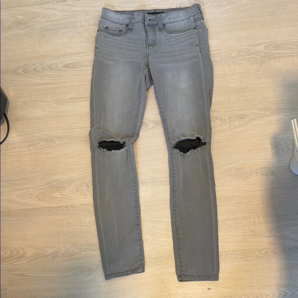 Women's Grey Distressed Jeans